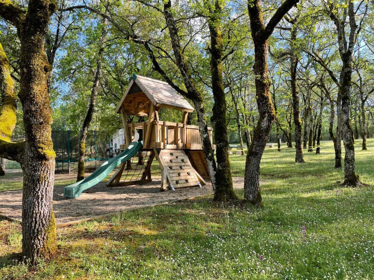 Lodges Du Bois Dodo - Ancien Camping De Bois Redon Septfonds Exterior photo